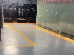 -星动力健身俱乐部(新塘店)