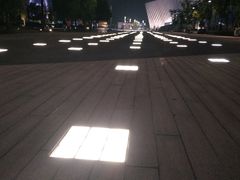 -南京眼步行桥