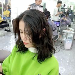 -COMO SALON 烫染可茉发型