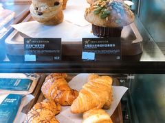 -星巴克臻选(莘庄仲盛店)