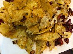 -扒虾小妹儿麻辣海鲜(宏图街店)