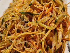 -哈尔滨烧烤·山河村铁锅炖(交大店)