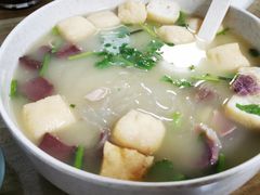 金汤泡萝卜老鸭粉丝汤-胡记锅贴·沪上游子老鸭粉丝汤(太原路店)