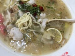 -乐达酸菜鱼面(山师东路店)