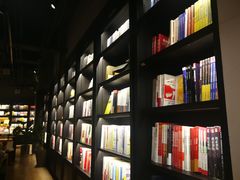 -阅西安新华书店(翠华南路店)