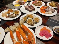 -广州万富希尔顿酒店·感趣自助餐厅·金秋蟹宴生蚝海鲜刺身烧烤