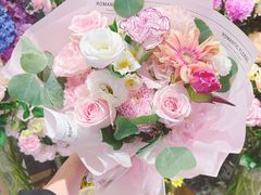 -谷莠子花艺气球派对·绿植造景·花艺沙龙(东海缤纷天地店)