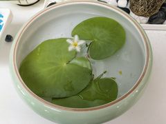 -奔驰北京极光星徽(四元桥店)