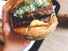 -The Habit Burger Grill 哈比特汉堡(复兴soho店)