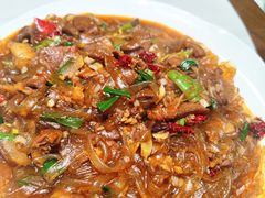 猪肉翘板粉-双城乡铁锅炖羊肉(莱安逸境店)