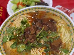 -金杨拉面王小吃面馆·牛三宝面·红烧牛肉粉