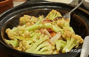 Pork Lard Crumbs Stir-fried Cauliflower