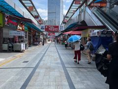 -万达广场(南昌红谷滩店)