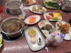-四囍码头海鲜烧烤自助火锅(外滩南京东路悦荟广场店)