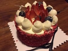 莓果盛宴-卡吉诺动物奶油生日蛋糕(东明路店)