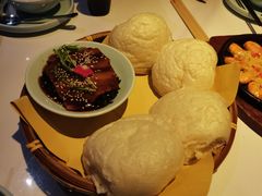 酒酿馒头配扣肉-卯时·龙光雅宴·精致锡帮菜(惠山古镇店)