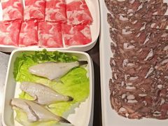 谷饲相间肥牛-锅说大脸毛肚重庆老火锅(佐阾店)