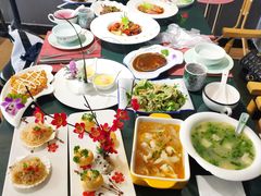 -忘忧草融合私房菜(红鼎国际店)