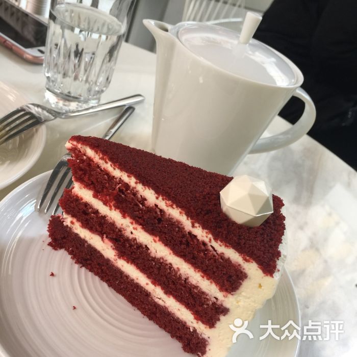 lady m(铜锣湾旗舰店)红丝绒图片 - 第5张