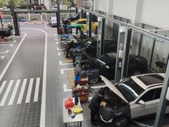 -爱车行 奥迪 奔驰 宝马 保时捷 路虎 专业 维修保养 原厂 奥迪改装升级 中心(静安店)