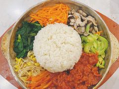 石板牛肉饭-釜山美食韩国炸酱面(长大店)