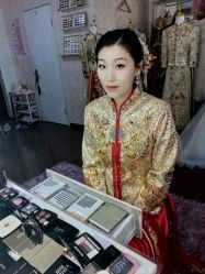 -贺贺新娘造型婚纱店