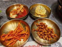 -草家酱蟹炭火烤肉店(珲春南路二店)
