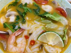 冬阴功海鲜粉-越弥越南传统美食馆