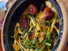 -沙胆彪炭炉牛杂煲(上海日月光广场店)