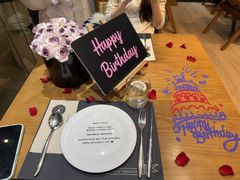 -Mark&Mars Restaurant