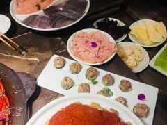 -红九格老火锅(三峡广场店)