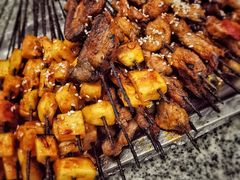 -马克力木手抓炕锅烤羊肉(盐湖一小区店)