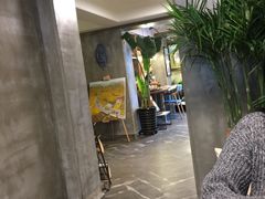 -HIGH FIVE哈福手工汉堡(桂林路店)