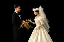 -雪中彩影婚纱摄影·微光艺术中心