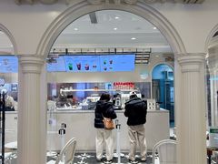 -HOT CRUSH趁热集合·现烤面包(上海环球港店)