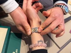 -亨得利钟表商店