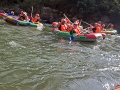 -安吉龙王山峡谷漂流