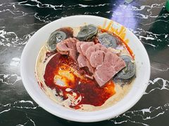 -何老二卤汁凉粉