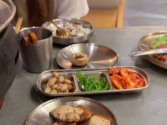 -围炉肉舍•炭烤活鳗•丹东海鲜烤肉(步行街店)