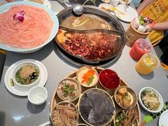 -周小明火锅(黑金冠社区店)