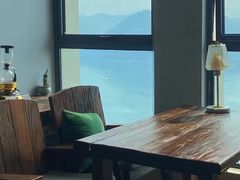 靠窗位-云之上咖啡馆