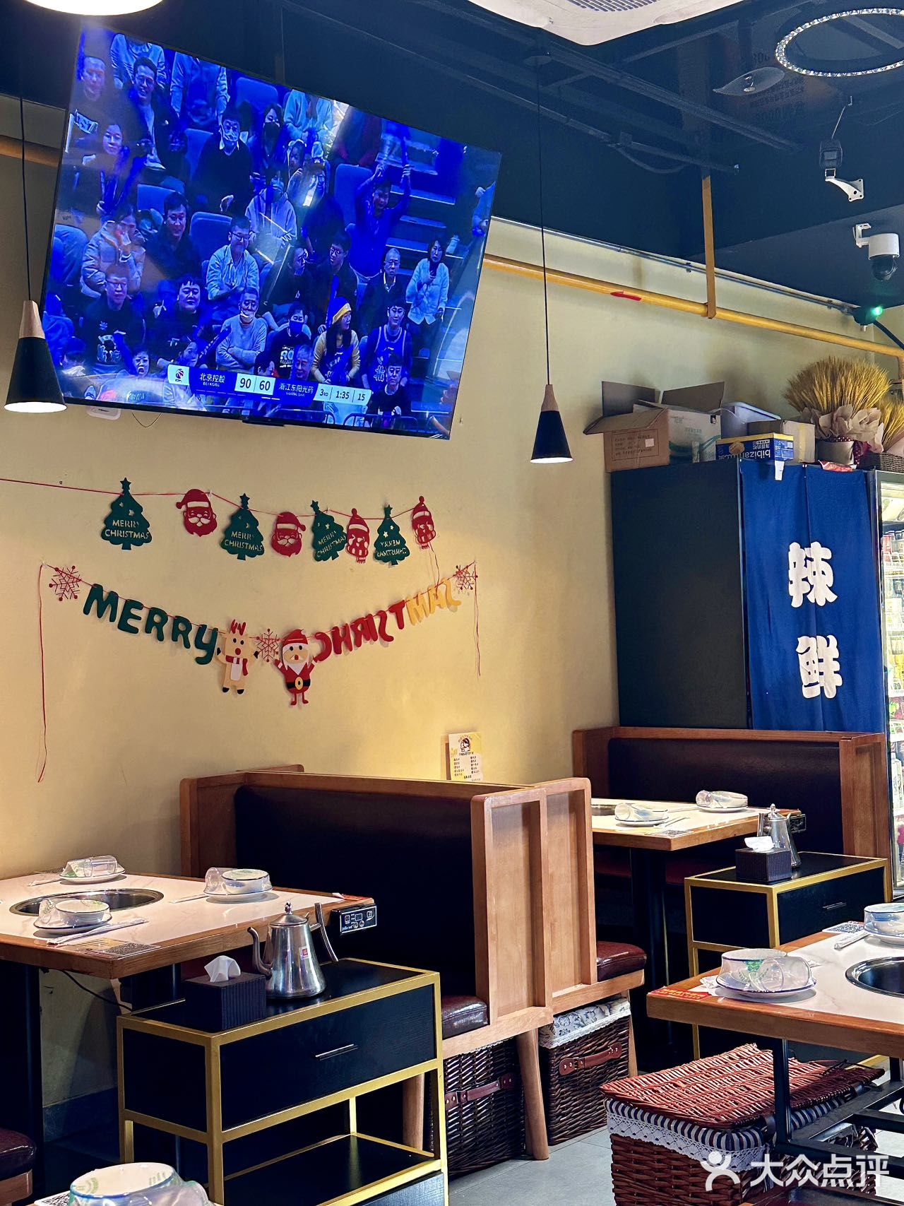 朝阳区东环国际大厦一层南门前去品尝一番