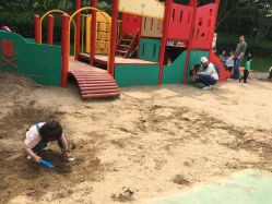 点击看大图 低幼区滑梯-酷酷兔少儿拓展天地