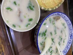 羊杂汤-穆得·老周家牛肉烧饼(普利街店)