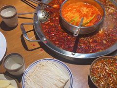 -巴隆门重庆老火锅(太湖路店)
