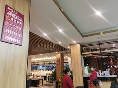 大堂-有红鸡毛店·川菜(建设路店)