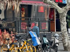 -邹开喜·小海鲜醉鸡煲·潮汕鲜切牛肉店(襄阳北路店)