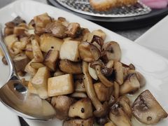 白蘑菇-Ministry of Crab•MOC(交子大道店)