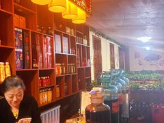 -果松木炭酸菜铜火锅·外婆参鸡汤