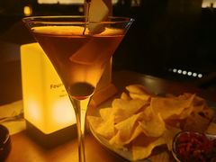 -FOUR PLAY BAR